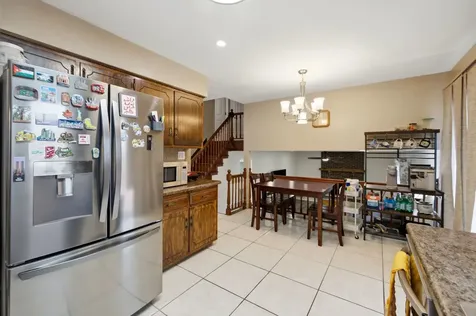 8612 Carriage Lane Tinley Park IL 60487