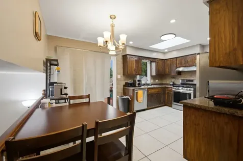 8612 Carriage Lane Tinley Park IL 60487