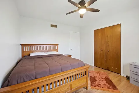8612 Carriage Lane Tinley Park IL 60487
