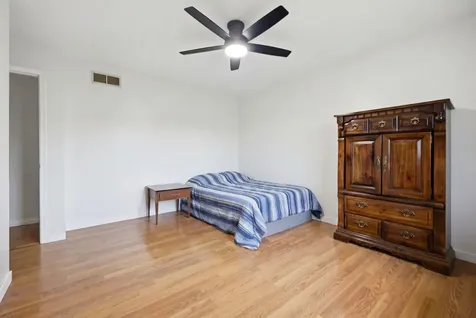 8612 Carriage Lane Tinley Park IL 60487