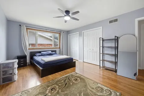 8612 Carriage Lane Tinley Park IL 60487