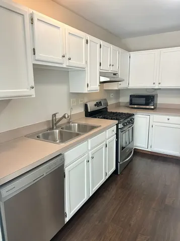 24 Cedar Grove Court Algonquin IL 60102