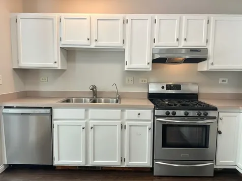 24 Cedar Grove Court Algonquin IL 60102