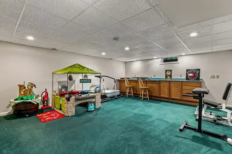2625 24TH Street Rock Island IL 61201