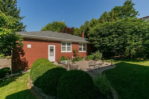 2625 24TH Street Rock Island IL 61201