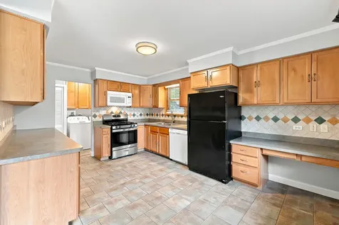 1113 South Haddow Avenue Arlington Heights IL 60005