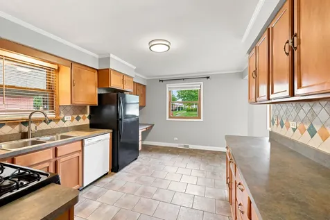 1113 South Haddow Avenue Arlington Heights IL 60005