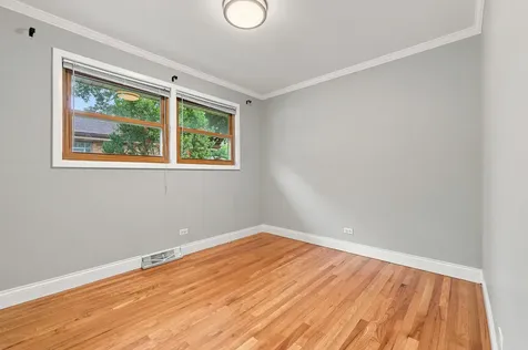 1113 South Haddow Avenue Arlington Heights IL 60005