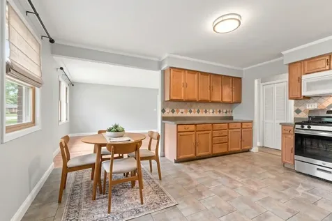 1113 South Haddow Avenue Arlington Heights IL 60005
