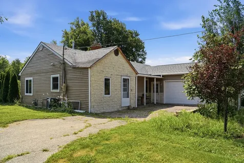 1168 Corregidor Road Amboy IL 61310