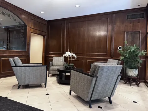 2100 North Lincoln Park West Chicago IL 60614