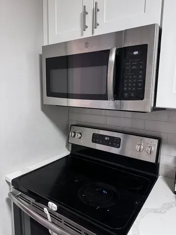 2100 North Lincoln Park West Chicago IL 60614