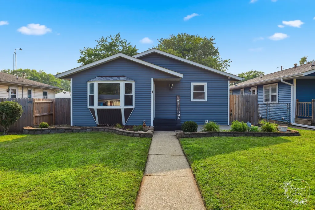 235 North Jefferson Avenue Bradley IL 60915