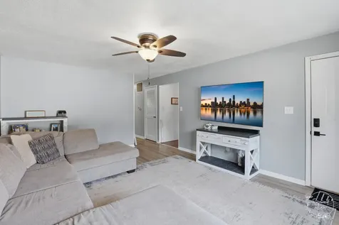 235 North Jefferson Avenue Bradley IL 60915