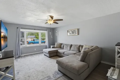 235 North Jefferson Avenue Bradley IL 60915