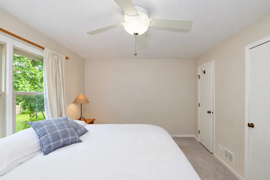 1434 Coral Reef Way Lake Zurich IL 60047