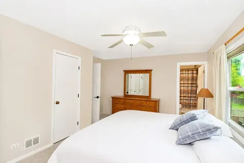 1434 Coral Reef Way Lake Zurich IL 60047