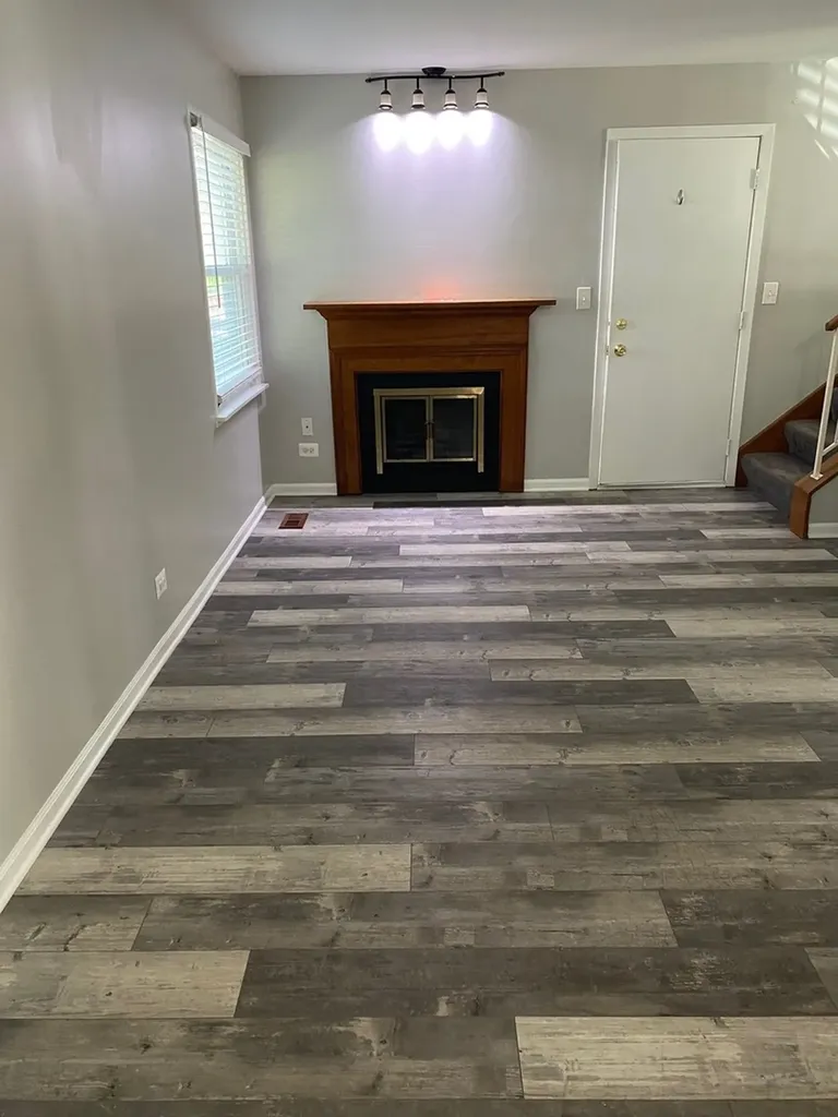 7342 Hartford Road Downers Grove IL 60516