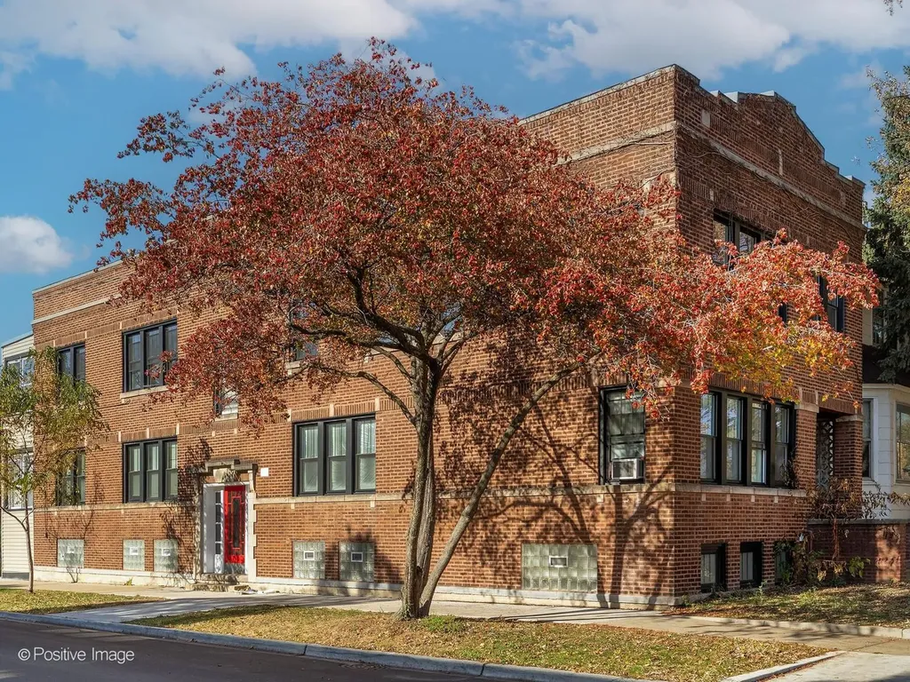 3500 North Hamilton Avenue Chicago IL 60618