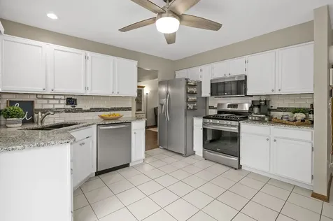 832 Fox Chase Drive Round Lake Beach IL 60073