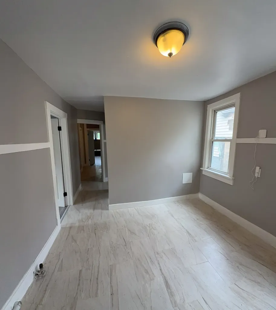 7621 South Saint Lawrence Avenue Chicago IL 60619