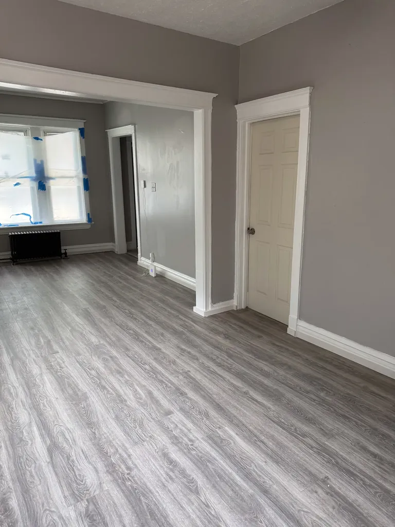 7621 South Saint Lawrence Avenue Chicago IL 60619
