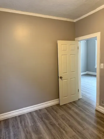 7621 South Saint Lawrence Avenue Chicago IL 60619