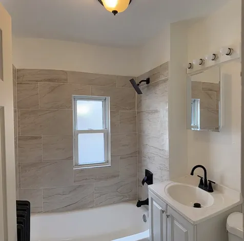 7621 South Saint Lawrence Avenue Chicago IL 60619