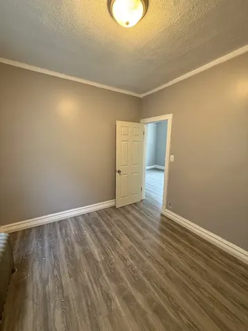 7621 South Saint Lawrence Avenue Chicago IL 60619