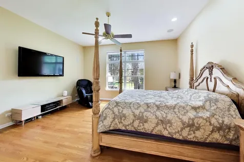 1958 Trevino Terrace Vernon Hills IL 60061