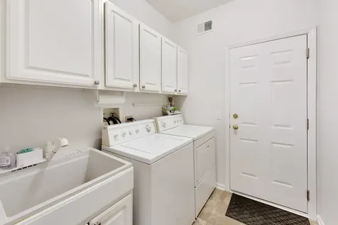 1958 Trevino Terrace Vernon Hills IL 60061