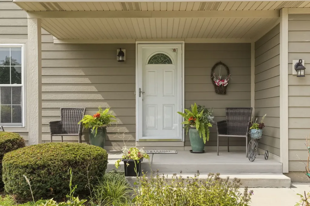 882 Aspen Drive Lombard IL 60148