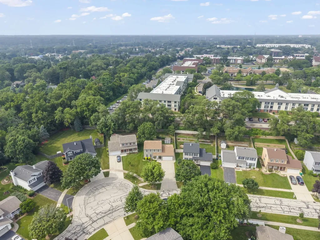 882 Aspen Drive Lombard IL 60148