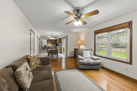 882 Aspen Drive Lombard IL 60148