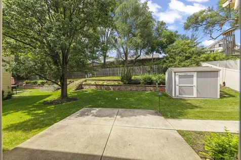882 Aspen Drive Lombard IL 60148