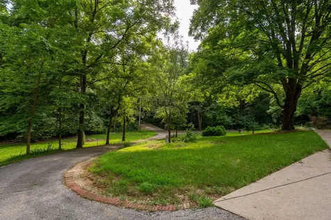 3312 187TH Street Court East Moline IL 61244