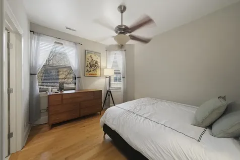 7633 North Greenview Avenue Chicago IL 60626
