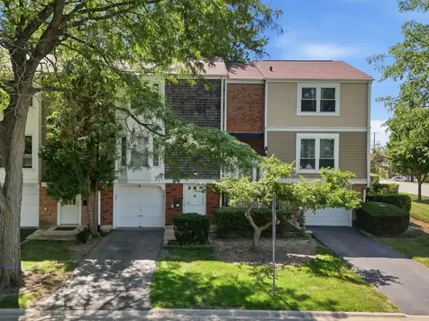 1996 Holbrook Lane Hoffman Estates IL 60194