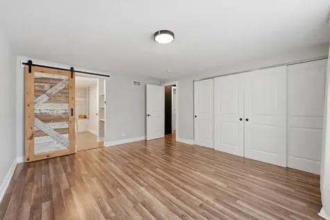 1996 Holbrook Lane Hoffman Estates IL 60194