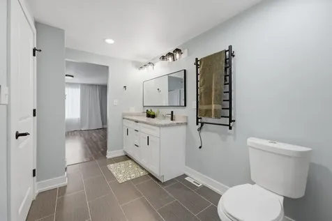 1996 Holbrook Lane Hoffman Estates IL 60194