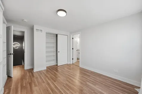 1996 Holbrook Lane Hoffman Estates IL 60194