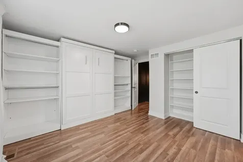 1996 Holbrook Lane Hoffman Estates IL 60194