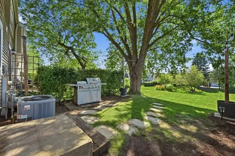 1996 Holbrook Lane Hoffman Estates IL 60194