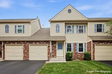931 Perry Drive Algonquin IL 60102