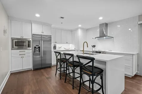 391 Kelburn Road Deerfield IL 60015