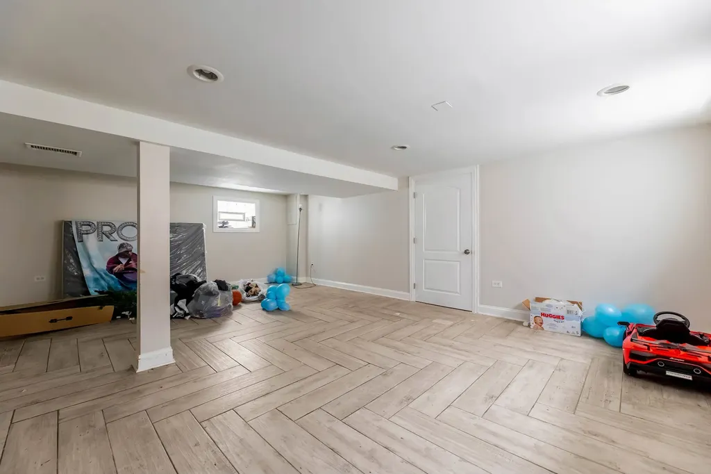 8918 South Merrill Avenue Chicago IL 60617