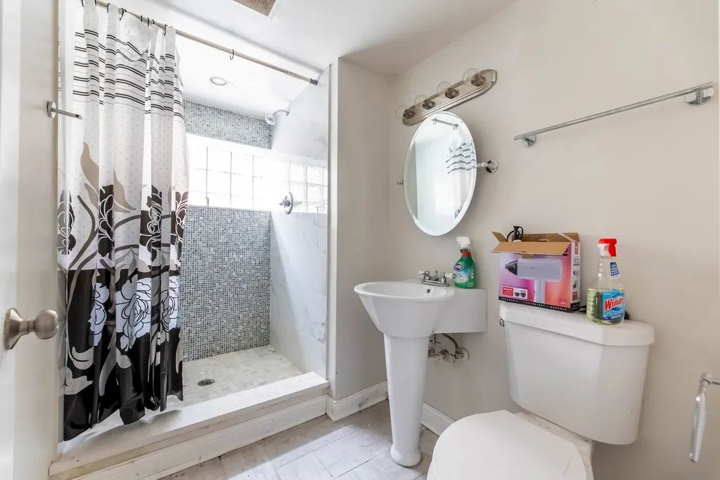 8918 South Merrill Avenue Chicago IL 60617