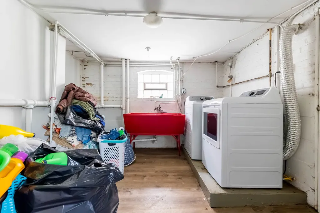 8918 South Merrill Avenue Chicago IL 60617
