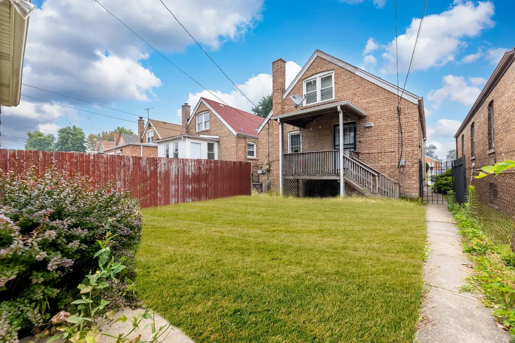 8918 South Merrill Avenue Chicago IL 60617