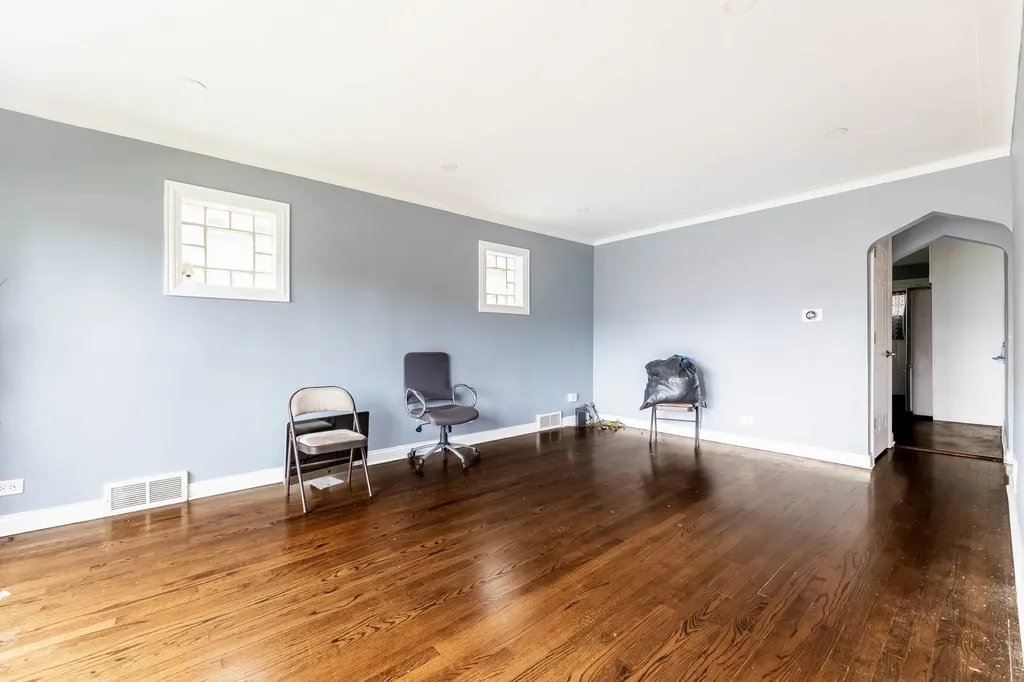 8918 South Merrill Avenue Chicago IL 60617